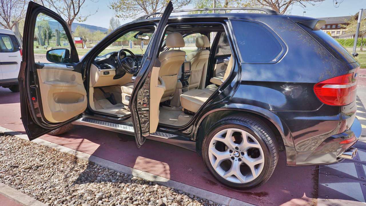 BMW X5 xDrive 30dA 2008 foto 6