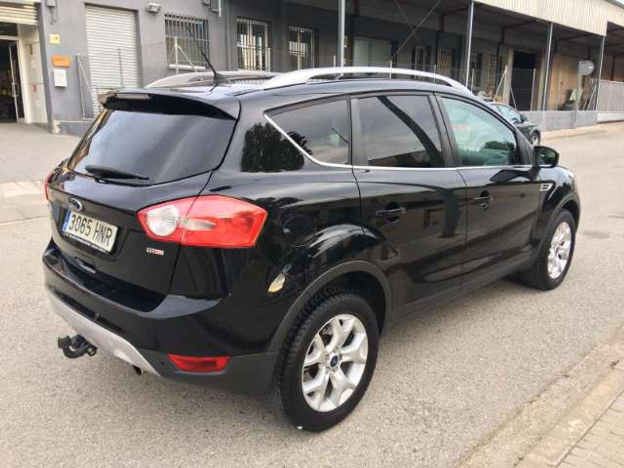 Ford Kuga 2013 foto 1
